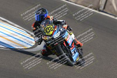 media/Oct-12-2025-CRA (Sun) [[e621380112]]/Races/Race 10/